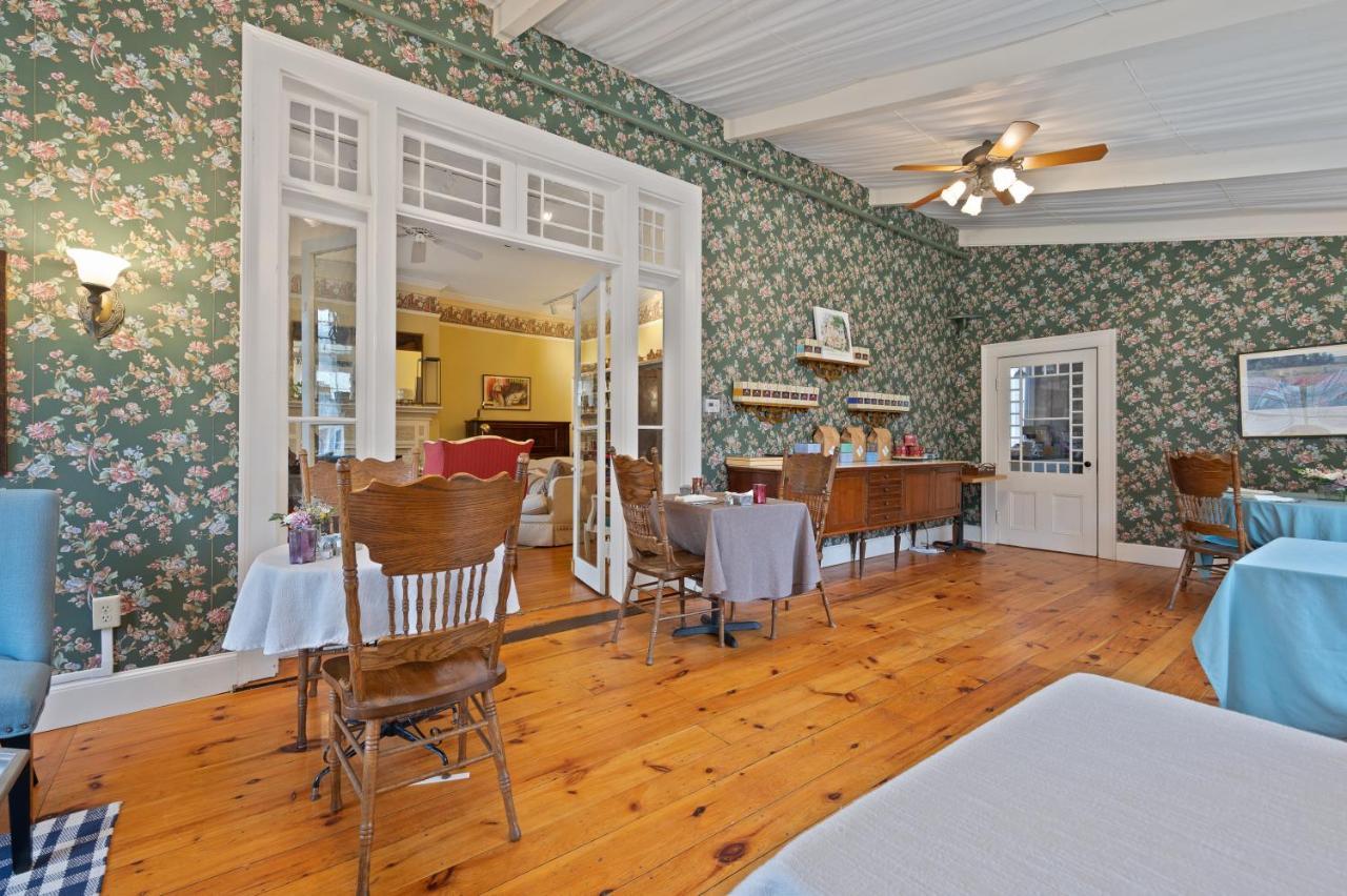 לנוקס Brook Farm Inn מראה חיצוני תמונה